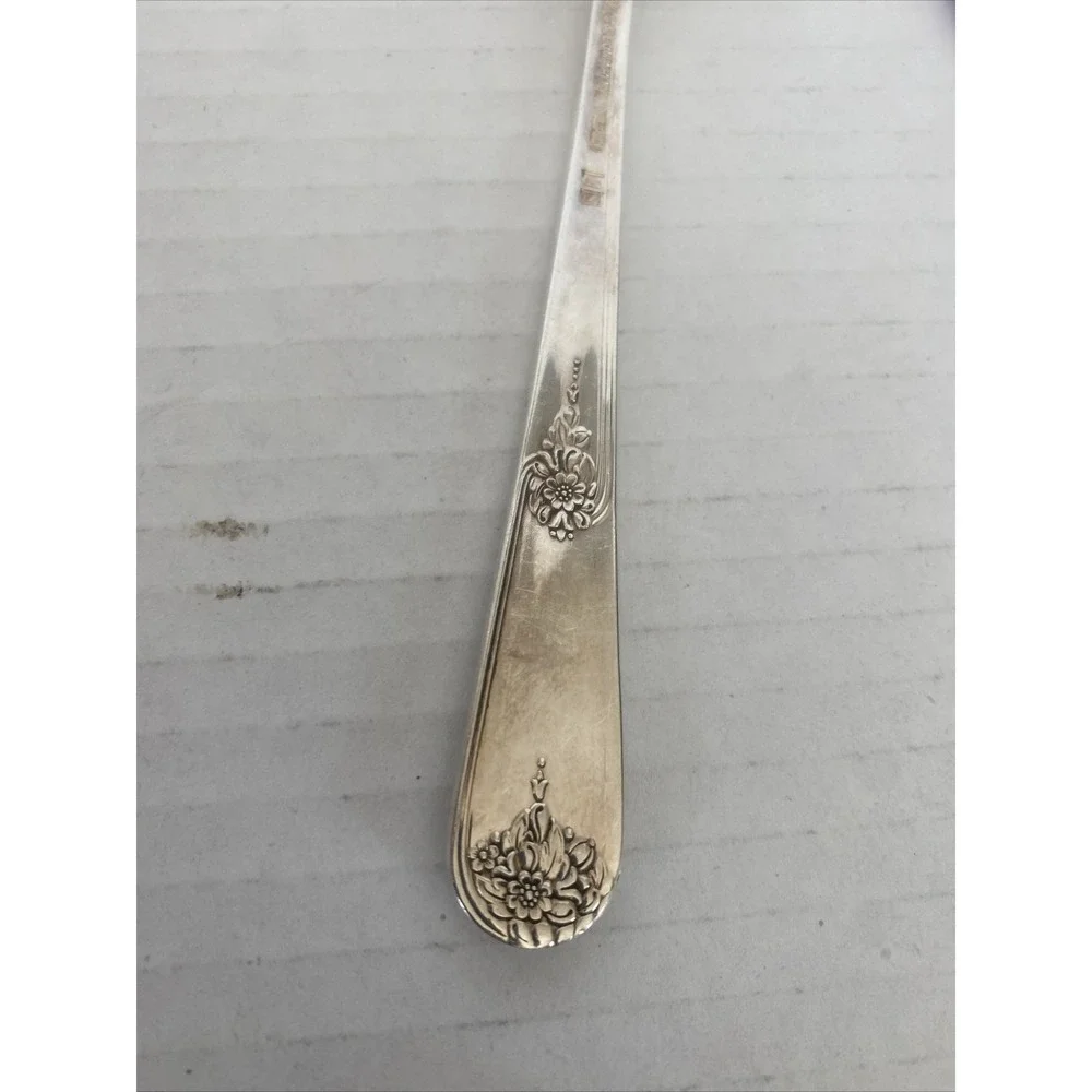 Vintage Holmes & Edwards Youth silverplate Set of 4 Tablespoons